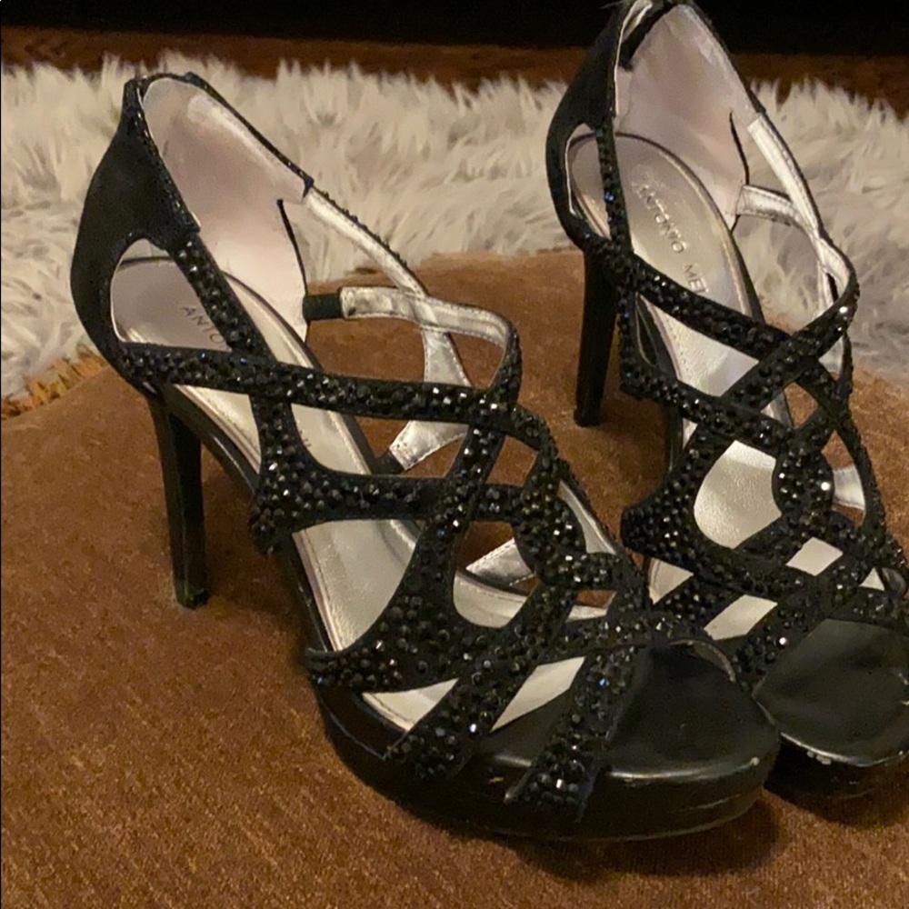 High heels - Picture 2 of 3